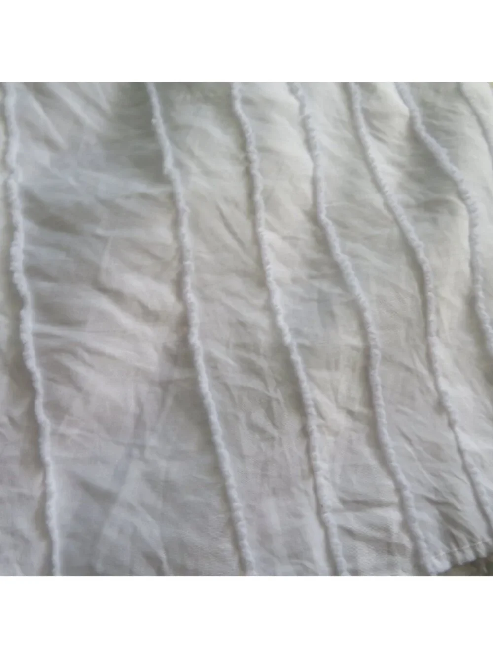 White Full Size Bed Skirt Vertical Textured Chenille Pin Stripe Fabric 18